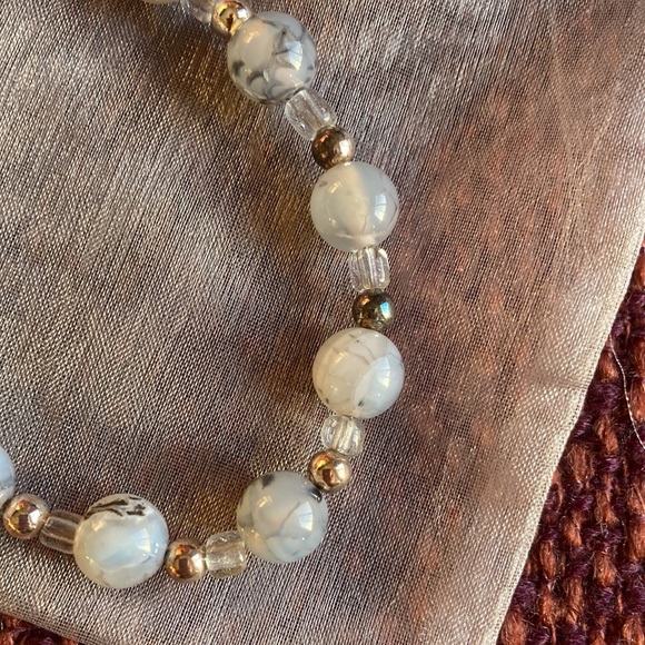 Hand-beaded Bracelet 2/$10 - Picture 2 of 2